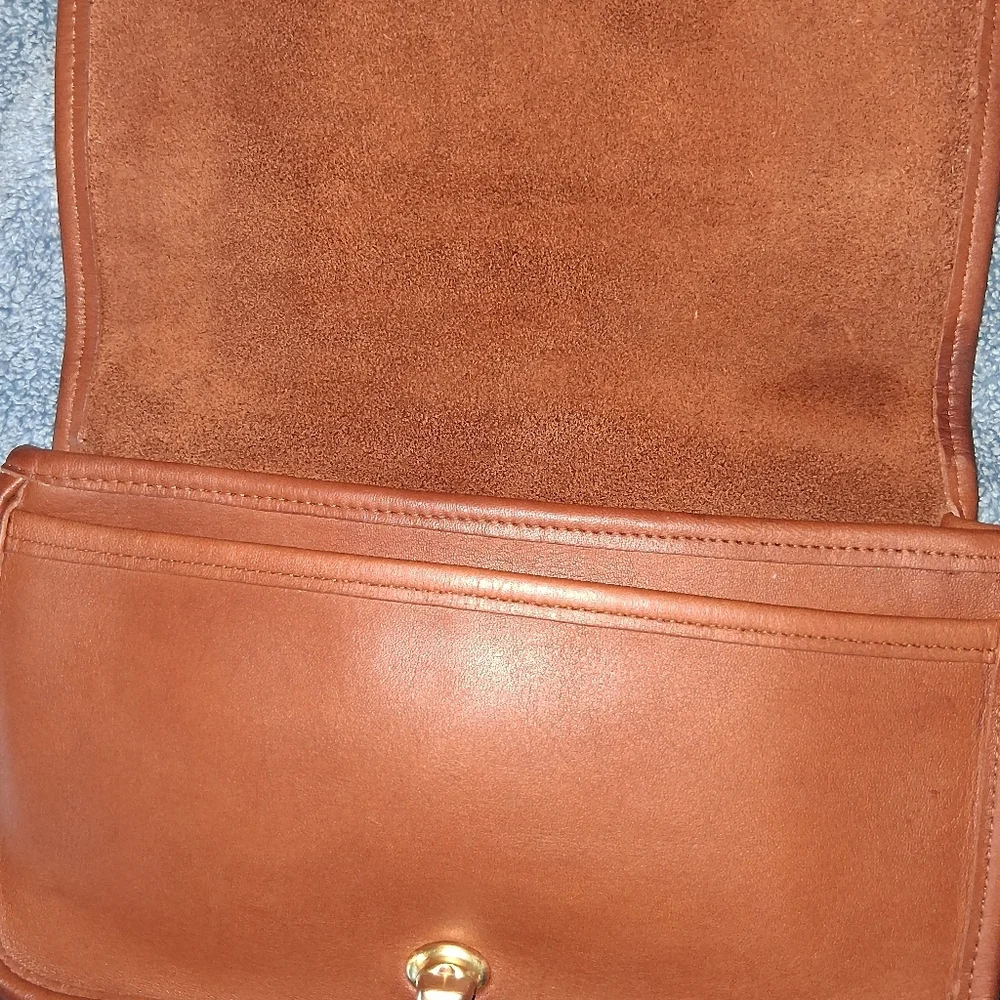 Vintage Coach Pocket Purse - Picture 10 of 16